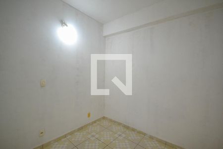 Quarto de casa para alugar com 1 quarto, 25m² em Olinda, Nilópolis