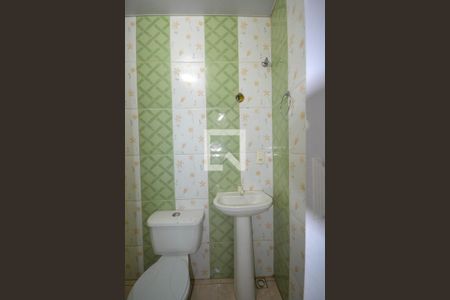 Casa para alugar com 25m², 1 quarto e 1 vaga Casa para alugar com 25m², 1 quarto e 1 vagaBanheiro