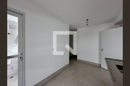 Apartamento à venda com 136m², 4 quartos e 2 vagasCozinha