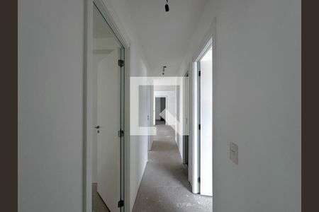 Apartamento à venda com 136m², 4 quartos e 2 vagasCorredor Quartos