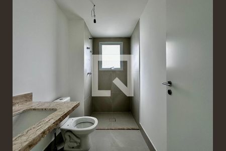 Apartamento à venda com 136m², 4 quartos e 2 vagasBanheiro Suíte 2