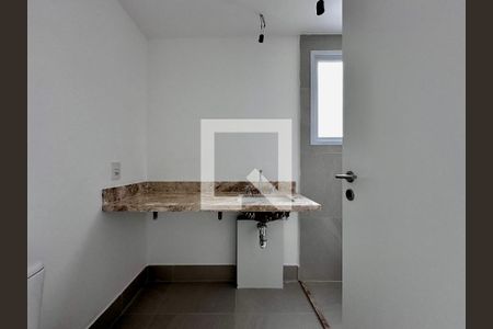 Apartamento à venda com 136m², 4 quartos e 2 vagasBanheiro Suíte 1