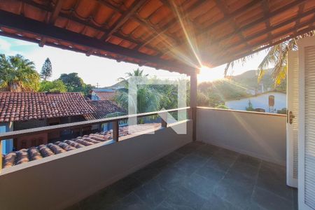 Casa para alugar com 450m², 5 quartos e 4 vagasvaranda da Suíte 3