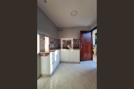 Casa para alugar com 450m², 5 quartos e 4 vagasCozinha