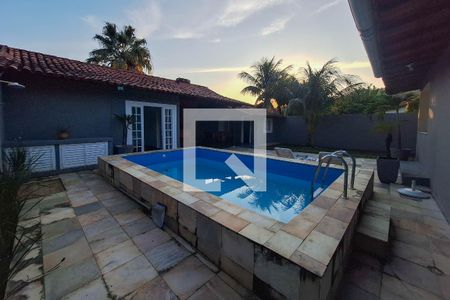 Casa para alugar com 450m², 5 quartos e 4 vagasPiscina