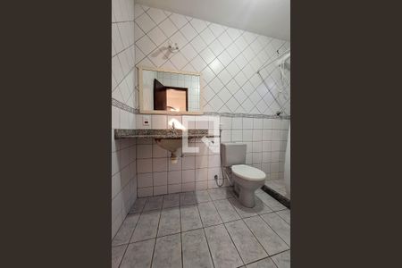 Casa para alugar com 450m², 5 quartos e 4 vagasBanheiro da Suíte 3