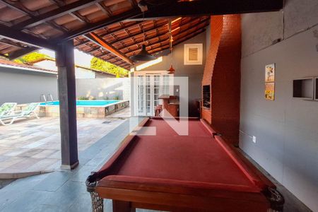 Casa para alugar com 450m², 5 quartos e 4 vagasChurrasqueira