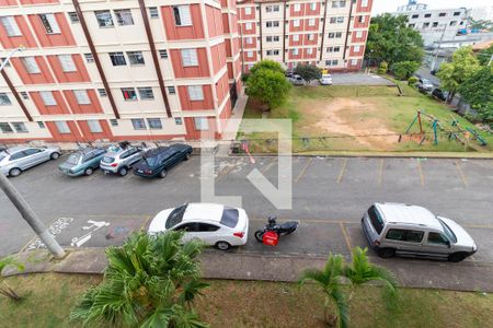 Vista da Cozinha de apartamento para alugar com 2 quartos, 46m² em Itaquera, São Paulo