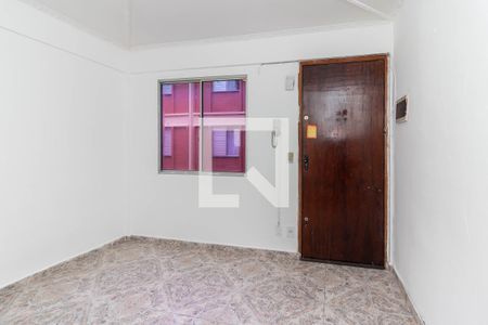 Sala de apartamento para alugar com 2 quartos, 46m² em Itaquera, São Paulo