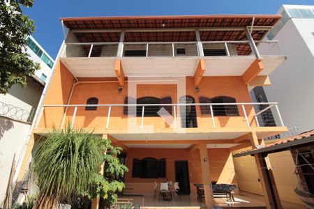 Casa à venda com 360m², 5 quartos e 3 vagasCasa 1 | Area Gourmet
