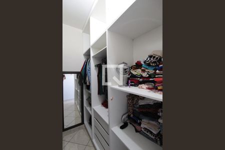 Casa à venda com 360m², 5 quartos e 3 vagasCasa 1 | Closet da Suite