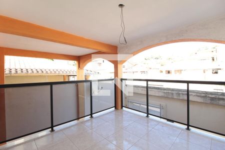 Casa à venda com 360m², 5 quartos e 3 vagasCasa 2 | Varanda