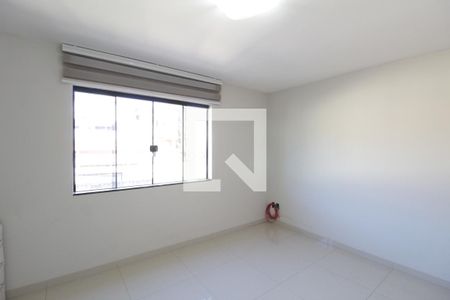 Casa à venda com 360m², 5 quartos e 3 vagasCasa 2 | Escritório