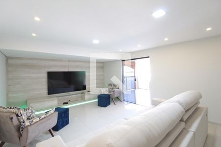 Casa à venda com 360m², 5 quartos e 3 vagasCasa 2 | Sala de TV