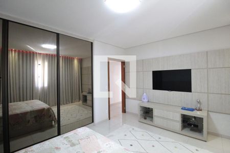 Casa à venda com 360m², 5 quartos e 3 vagasCasa 2 | Suite
