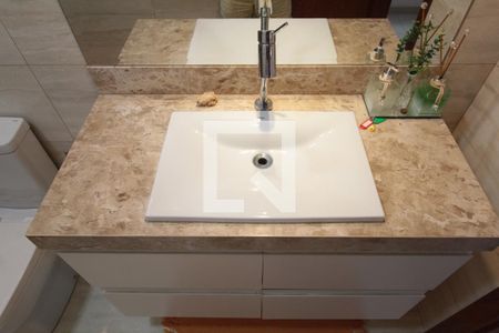 Casa à venda com 360m², 5 quartos e 3 vagasCasa 2 | Banheiro Social