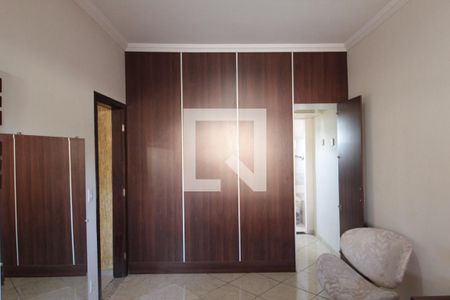 Casa à venda com 360m², 5 quartos e 3 vagasCasa 1 | Suite