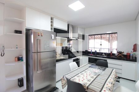 Casa à venda com 360m², 5 quartos e 3 vagasCasa 2 | Cozinha