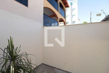 Casa à venda com 360m², 5 quartos e 3 vagasCasa 2 | Area Externa