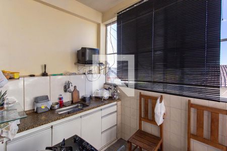 Casa à venda com 260m², 4 quartos e sem vagaCozinha e Área de Serviço