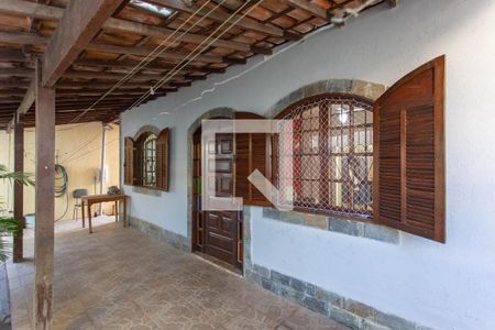 Casa à venda com 260m², 4 quartos e sem vagaVaranda
