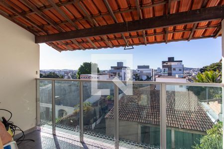 Casa à venda com 260m², 4 quartos e sem vagaVaranda da Sala