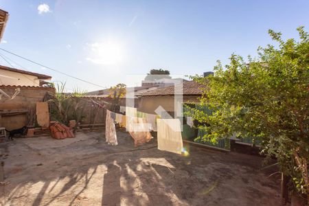 Casa à venda com 260m², 4 quartos e sem vagaQuintal e Barracão