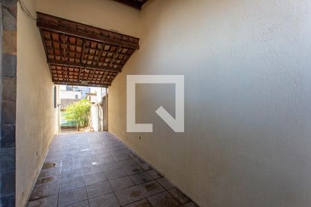 Casa à venda com 260m², 4 quartos e sem vagaGaragem