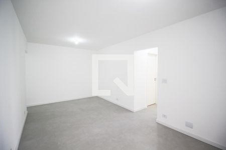 Apartamento para alugar com 76m², 2 quartos e 1 vagaSala