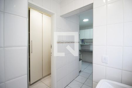 Apartamento para alugar com 76m², 2 quartos e 1 vagaÁrea de Serviço