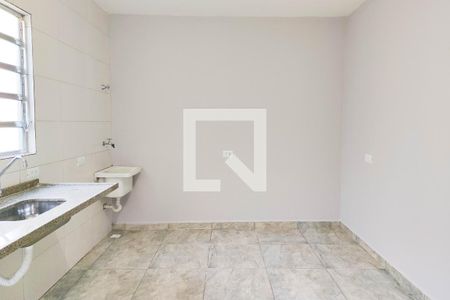 Sala/Cozinha/Área de serviço de kitnet/studio para alugar com 1 quarto, 30m² em Vila Palmares, Santo André