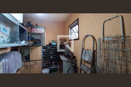 Casa à venda com 190m², 3 quartos e 4 vagas Casa à venda com 190m², 3 quartos e 4 vagasDepósito