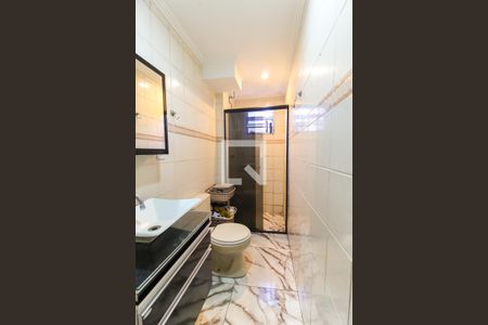 Apartamento à venda com 45m², 2 quartos e 1 vaga Apartamento à venda com 45m², 2 quartos e 1 vagaBanheiro