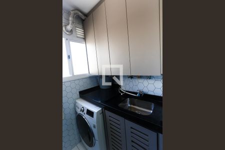 Apartamento à venda com 43m², 2 quartos e 1 vaga Apartamento à venda com 43m², 2 quartos e 1 vagaÁrea de Serviço