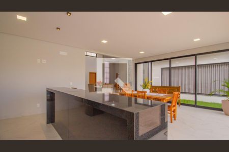 Casa de condomínio à venda com 1000m², 3 quartos e 4 vagasÁrea gourmet