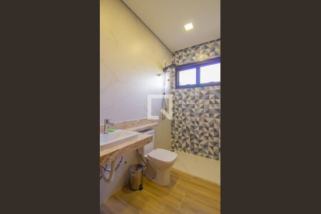 Casa de condomínio à venda com 1000m², 3 quartos e 4 vagasBanheiro da Suíte 2