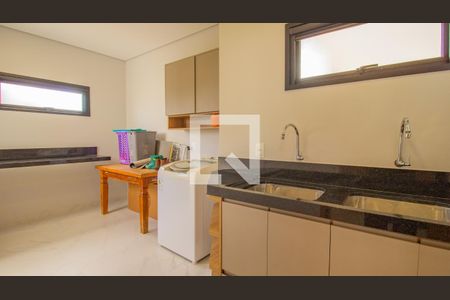 Casa de condomínio à venda com 1000m², 3 quartos e 4 vagasLavanderia