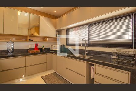 Casa de condomínio à venda com 1000m², 3 quartos e 4 vagasCozinha