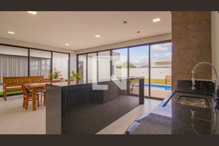 Casa de condomínio à venda com 1000m², 3 quartos e 4 vagasÁrea gourmet