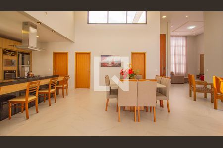 Casa de condomínio à venda com 1000m², 3 quartos e 4 vagasCopa