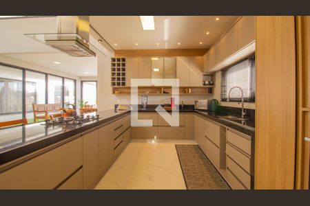 Casa de condomínio à venda com 1000m², 3 quartos e 4 vagasCozinha