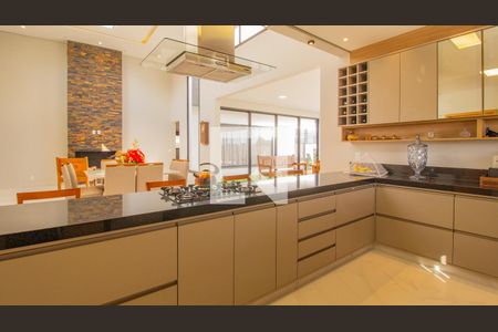 Casa de condomínio à venda com 1000m², 3 quartos e 4 vagasCozinha