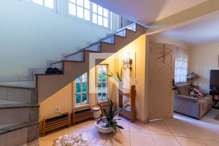 Sala de casa à venda com 3 quartos, 400m² em  Engenho do Mato, Niterói