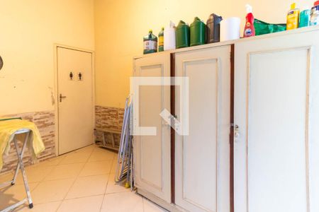 Casa à venda com 400m², 3 quartos e 2 vagasÁrea de Serviço