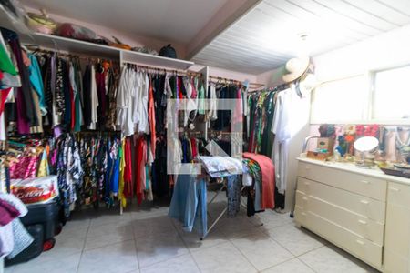 Casa à venda com 400m², 3 quartos e 2 vagasCloset Quarto 3