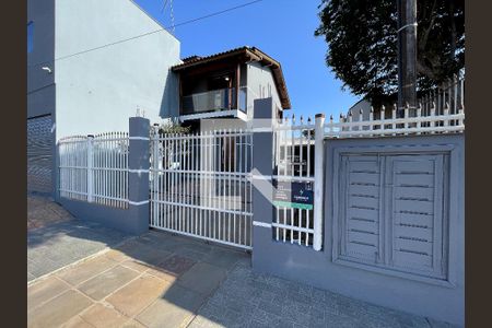 Casa para alugar com 400m², 5 quartos e 3 vagasFachada