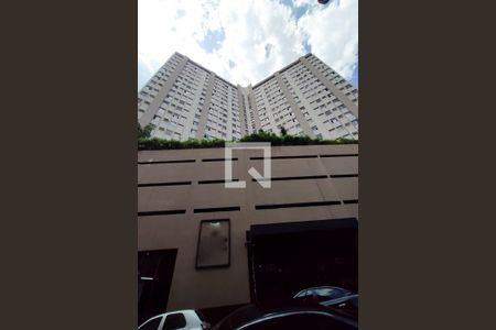 Apartamento para alugar com 35m², 1 quarto e 1 vaga Apartamento para alugar com 35m², 1 quarto e 1 vagaFachada