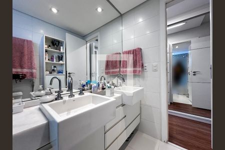 Apartamento à venda com 99m², 2 quartos e 2 vagasBanheiro Suíte 1