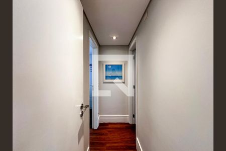 Apartamento à venda com 99m², 2 quartos e 2 vagasCorredor Suítes