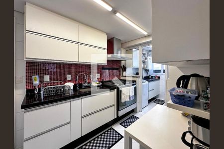 Apartamento à venda com 99m², 2 quartos e 2 vagasCozinha